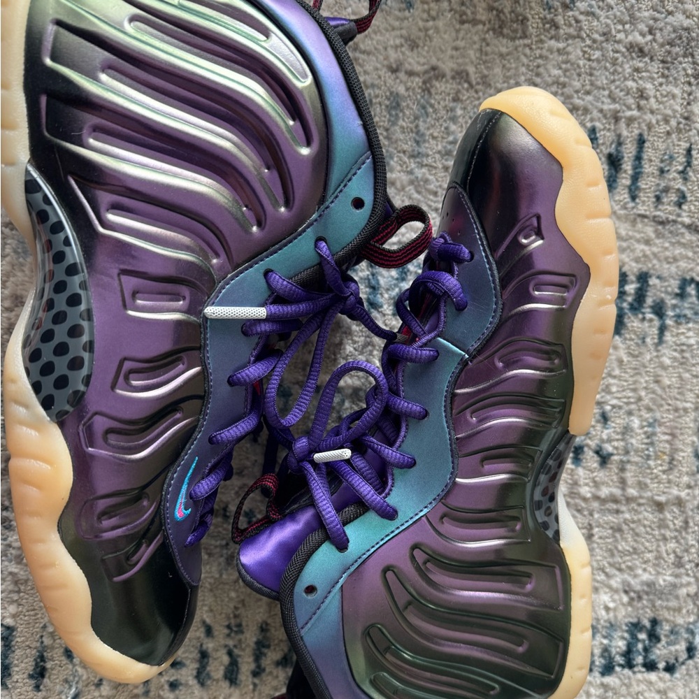 Nike Air Foamposite One Purple Iredescent